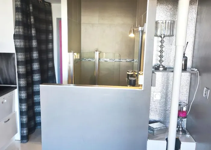 Odyssee Charnelle Heliopolis Cap D'agde * آجد