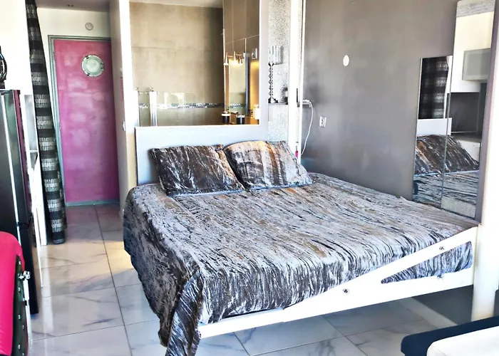 Odyssee Charnelle Heliopolis Cap D'agde *